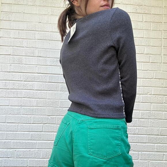 Guess Vintage 90's Deadstock NWT Grey Sweater - Picture 2 of 7